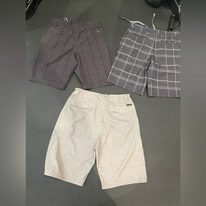 Men size 30 shorts, or junior boys.